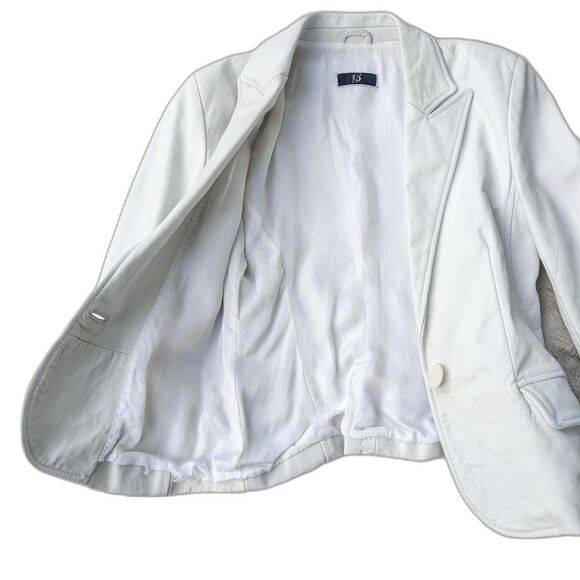 Vintage LEATHER Made In Italy White Crop Jacket/Blazer w/Pockets, Buttoned Cuffs - Picture 5 of 11